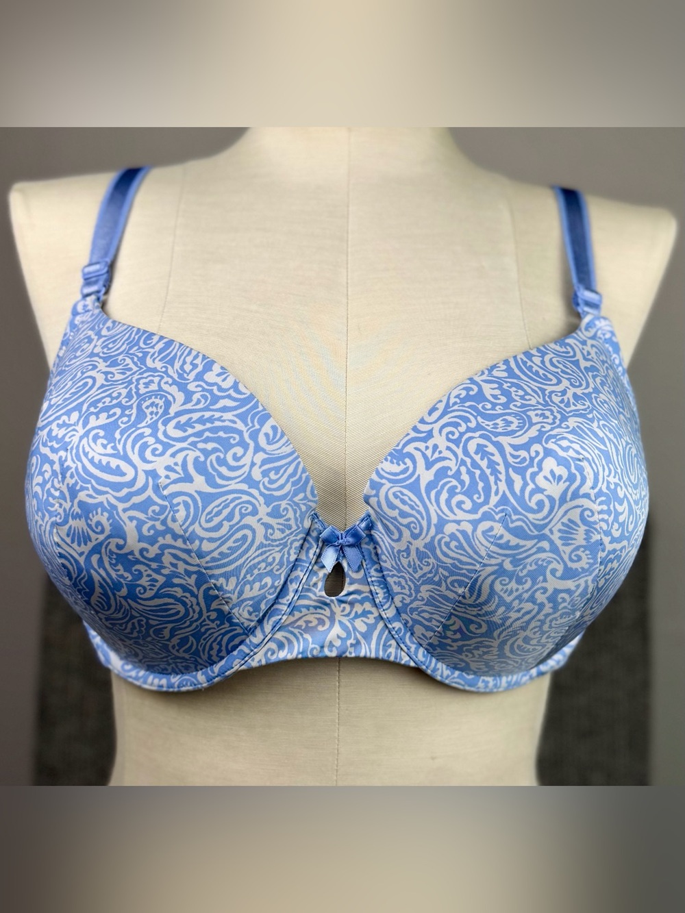 Torrid 40DD Blue Paisley T-Shirt Bra Lightly Lined Underwire Full Coverage
